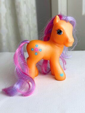 2004 G3 MLP Sew-and-So Rainbow Celebration Pony My Little Pony